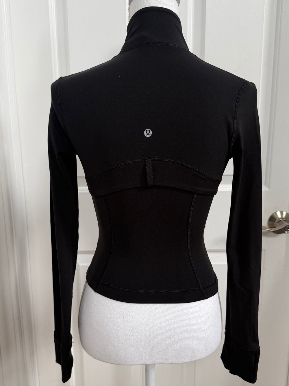 Lululemon Define Cropped Jacket - Picture 5 of 9